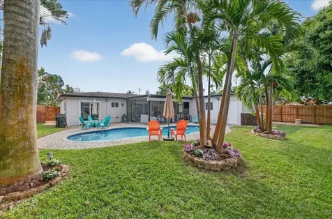 721 NW 36th Street Oakland Park FL 33309