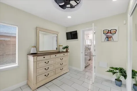 721 NW 36th Street Oakland Park FL 33309