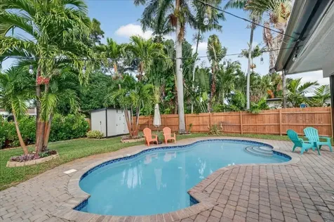 721 NW 36th Street Oakland Park FL 33309