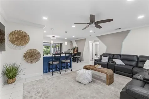 721 NW 36th Street Oakland Park FL 33309