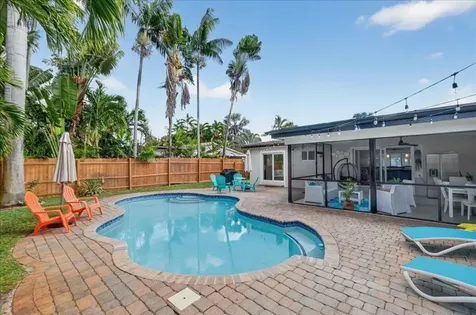 721 NW 36th Street Oakland Park FL 33309