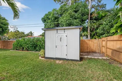 721 NW 36th Street Oakland Park FL 33309