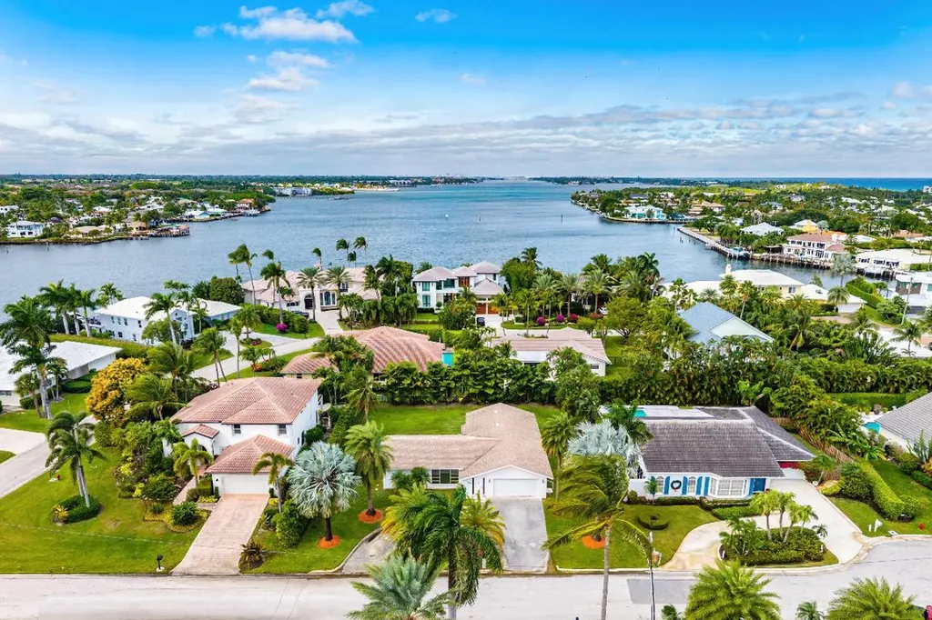 41 Bimini Cove Drive Ocean Ridge FL 33435