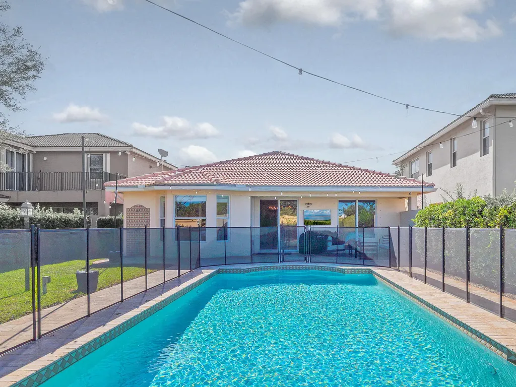 167 Catania Way Royal Palm Beach FL 33411