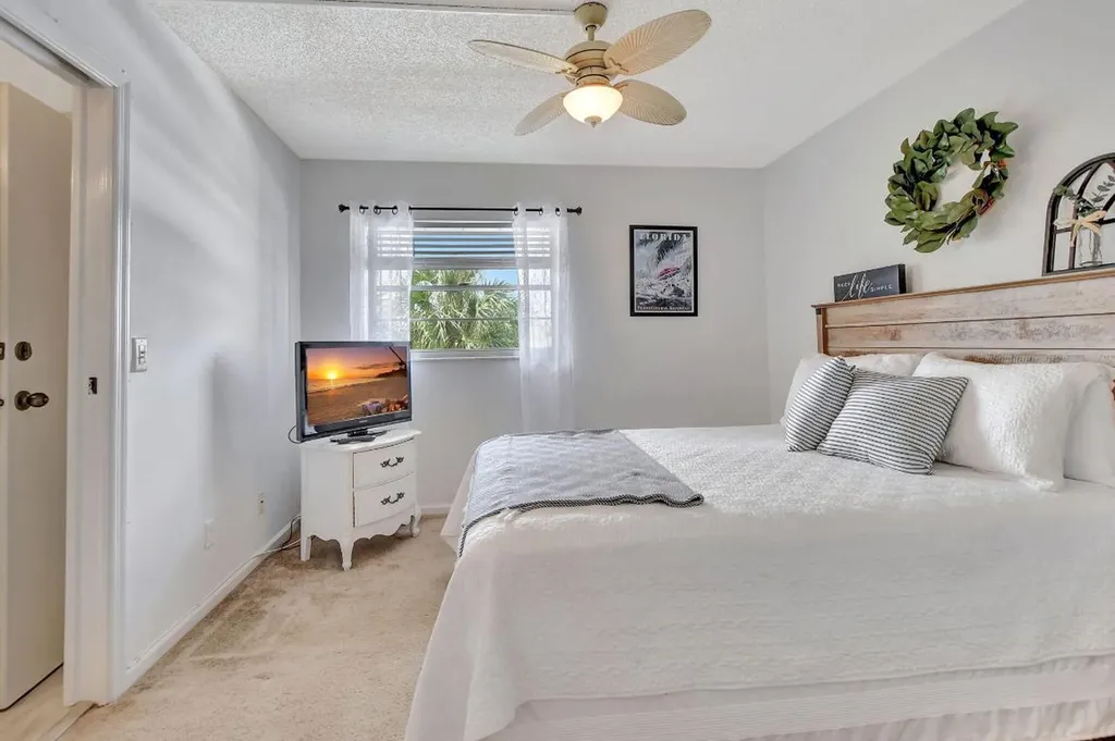 23305 Barwood Lane N Boca Raton FL 33428