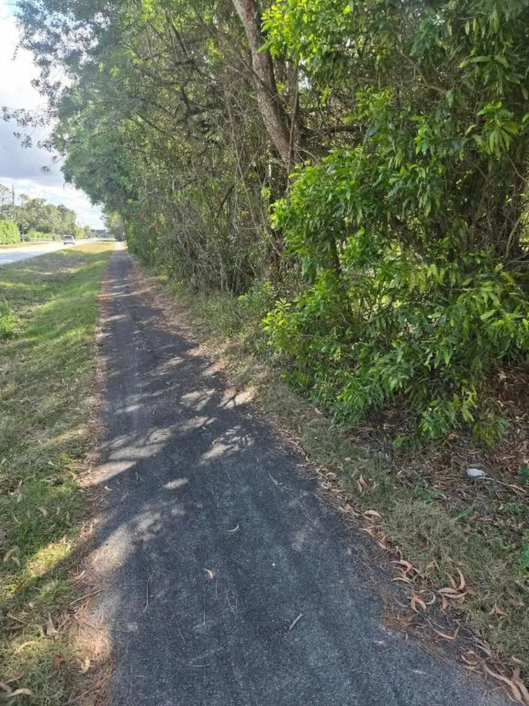 17534 42nd Road N The Acreage FL 33470