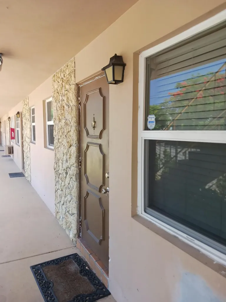 101 S L Street Lake Worth Beach FL 33460