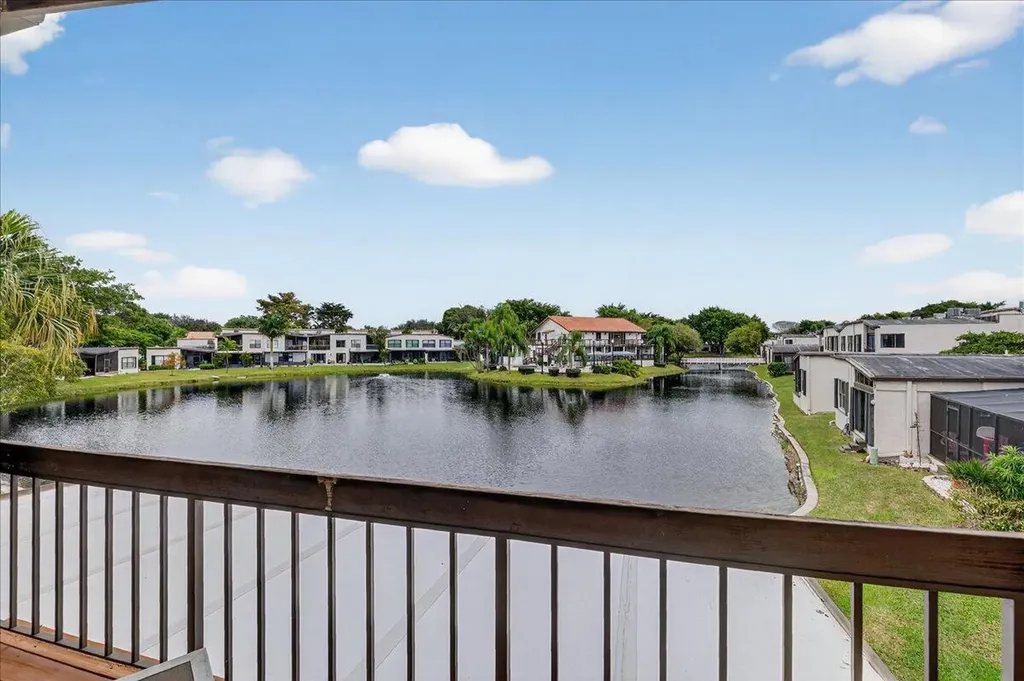 9729 N New River Canal Road Plantation FL 33324