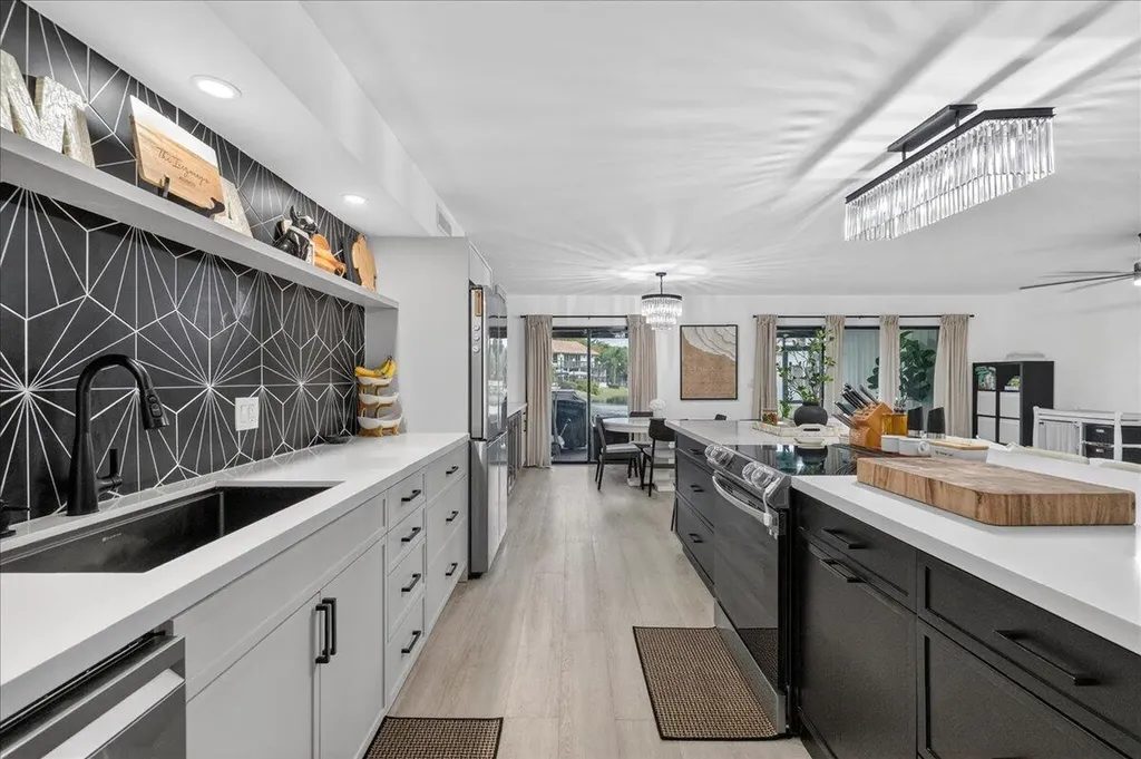 9729 N New River Canal Road Plantation FL 33324
