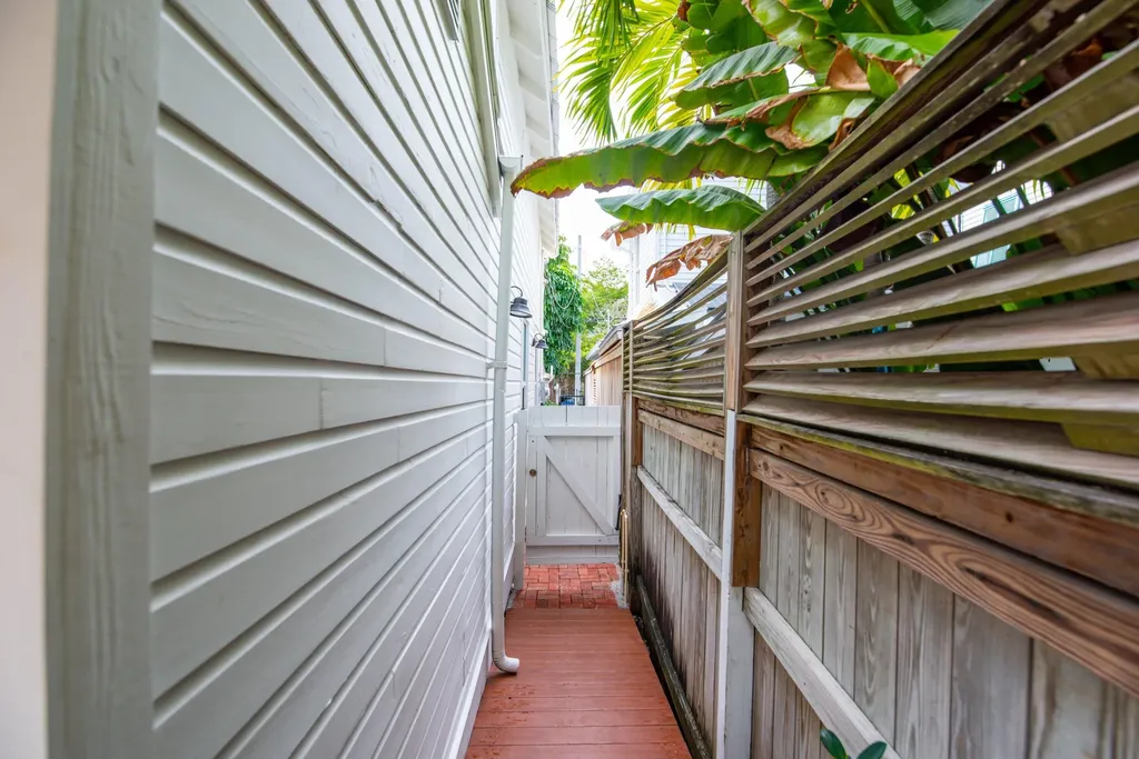 609 Margaret Street Key West FL 33040