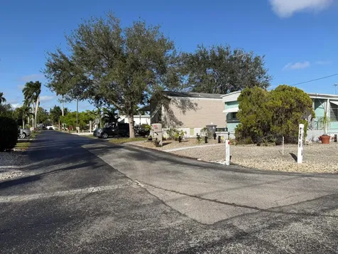 8964 Pine Street Boynton Beach FL 33436