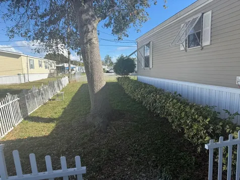8964 Pine Street Boynton Beach FL 33436