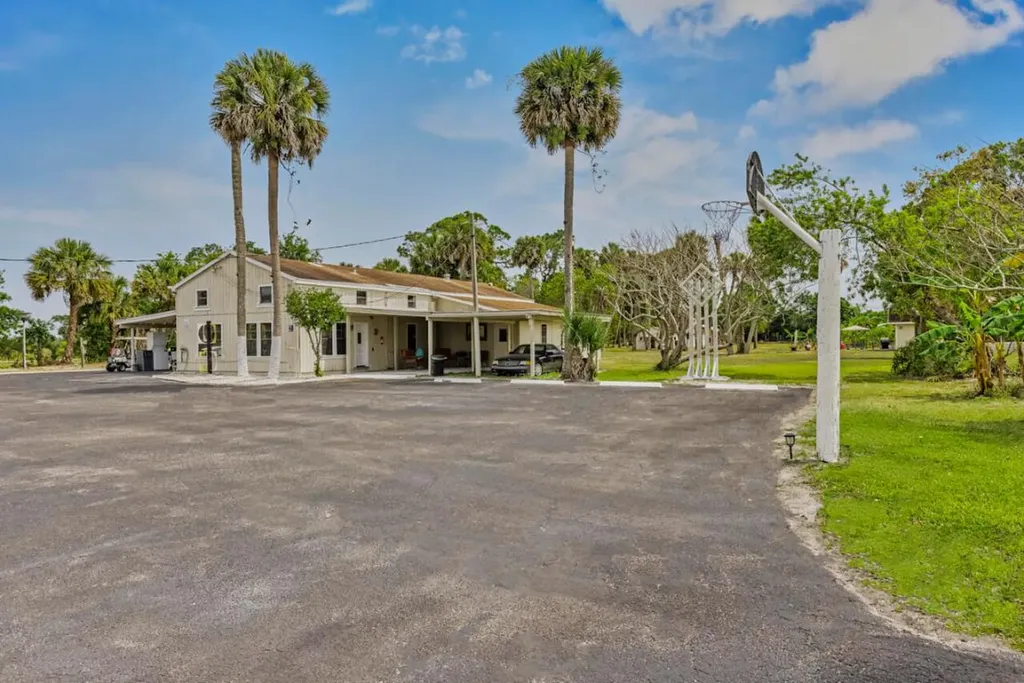 14601 Orange Avenue Fort Pierce FL 34945