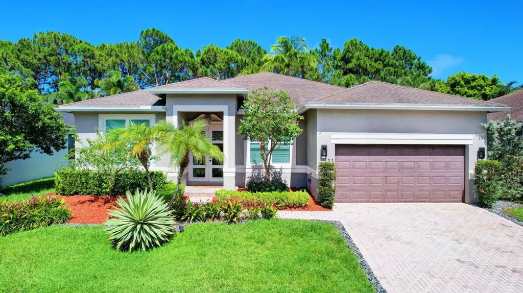 11 Lake Eden Drive Boynton Beach FL 33435