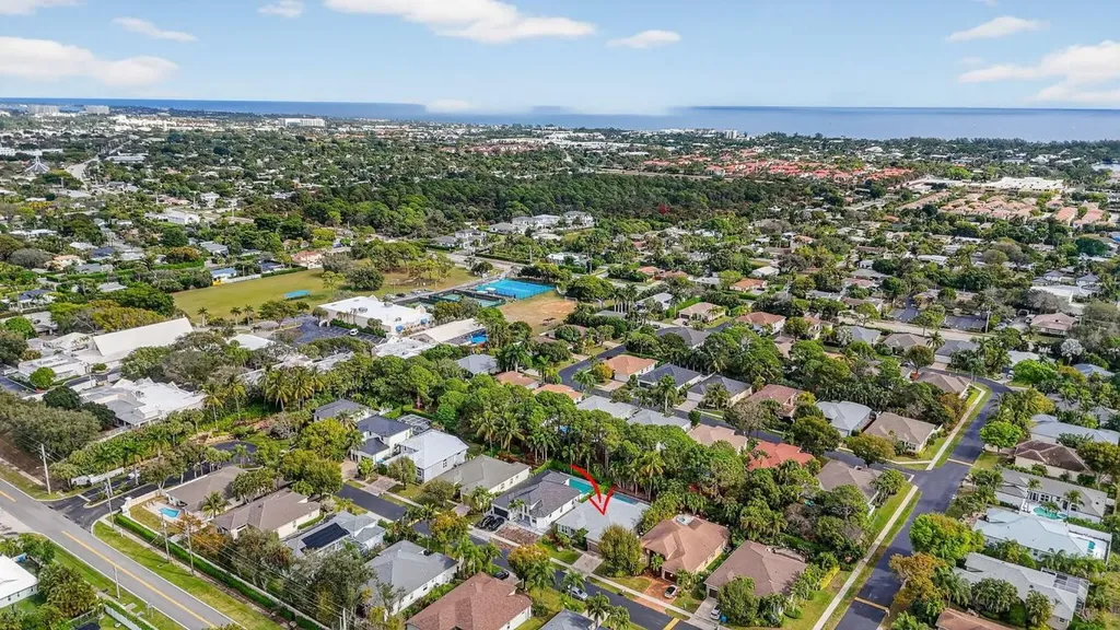 11 Lake Eden Drive Boynton Beach FL 33435
