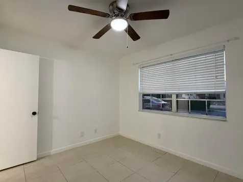 298 SW 6th Street Boca Raton FL 33432