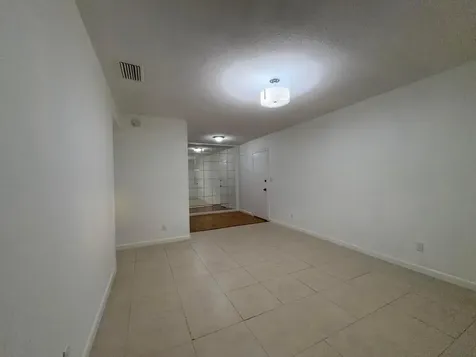 298 SW 6th Street Boca Raton FL 33432