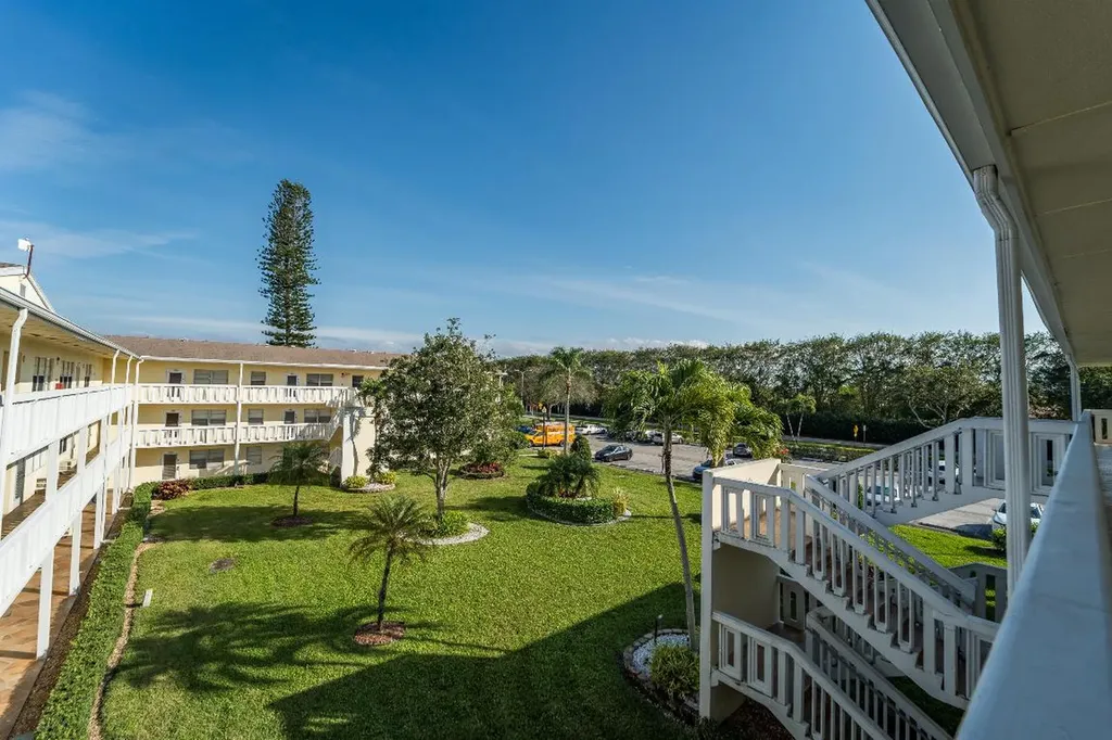 200 Dorset E Boca Raton FL 33434