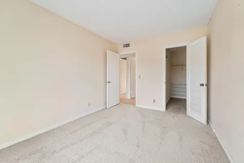 200 Dorset E Boca Raton FL 33434