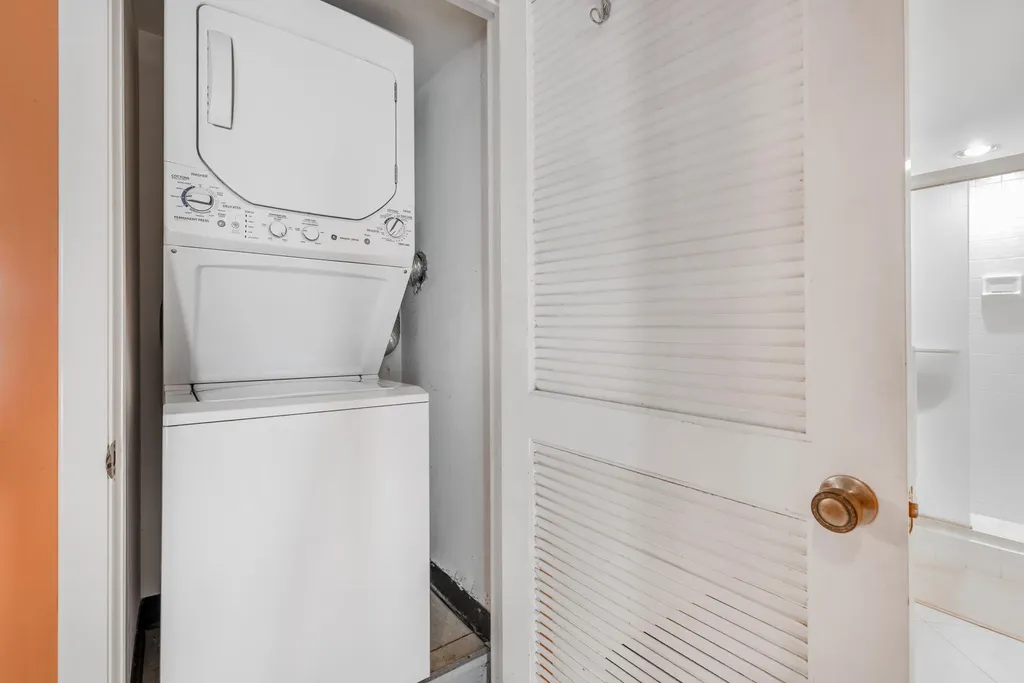 7689 Glendevon Lane Delray Beach FL 33446