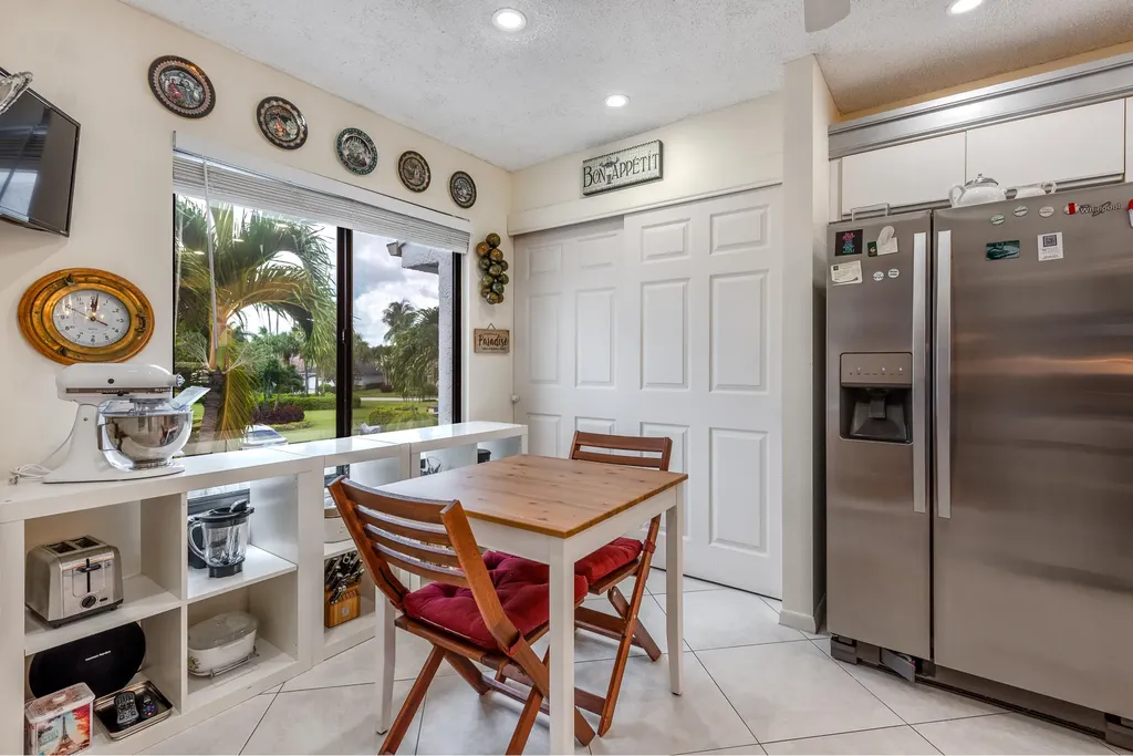 7689 Glendevon Lane Delray Beach FL 33446
