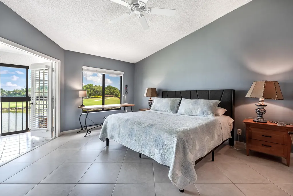 7689 Glendevon Lane Delray Beach FL 33446