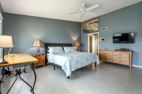7689 Glendevon Lane Delray Beach FL 33446