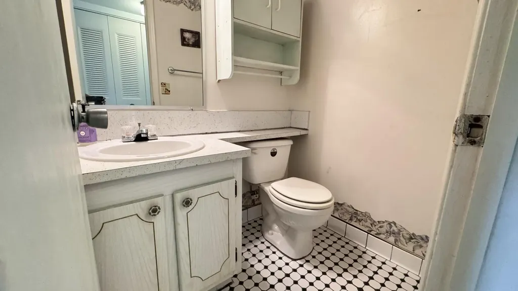 164 Kent West Palm Beach FL 33417