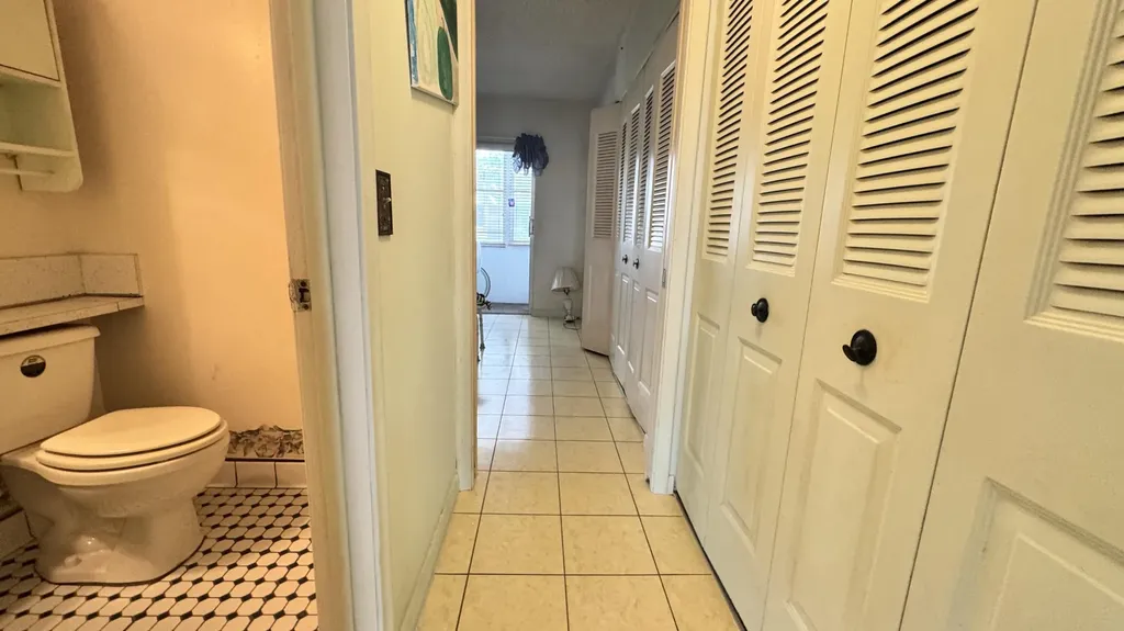 164 Kent West Palm Beach FL 33417