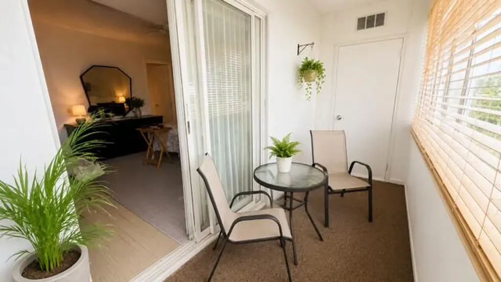 164 Kent West Palm Beach FL 33417