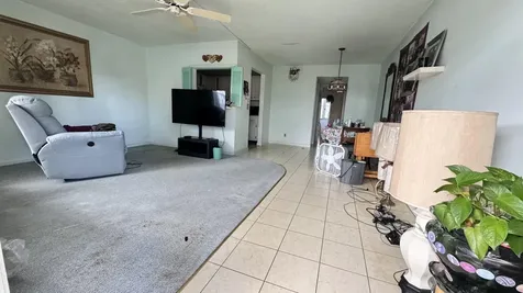 164 Kent West Palm Beach FL 33417