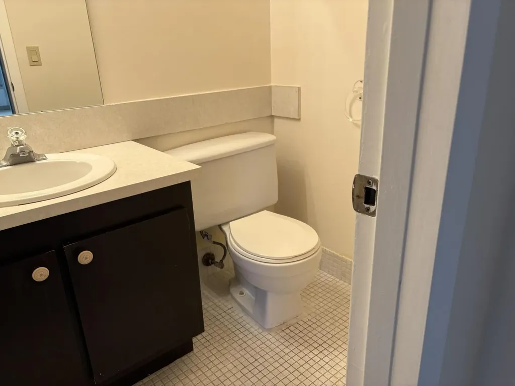 186 Dorset E Boca Raton FL 33434