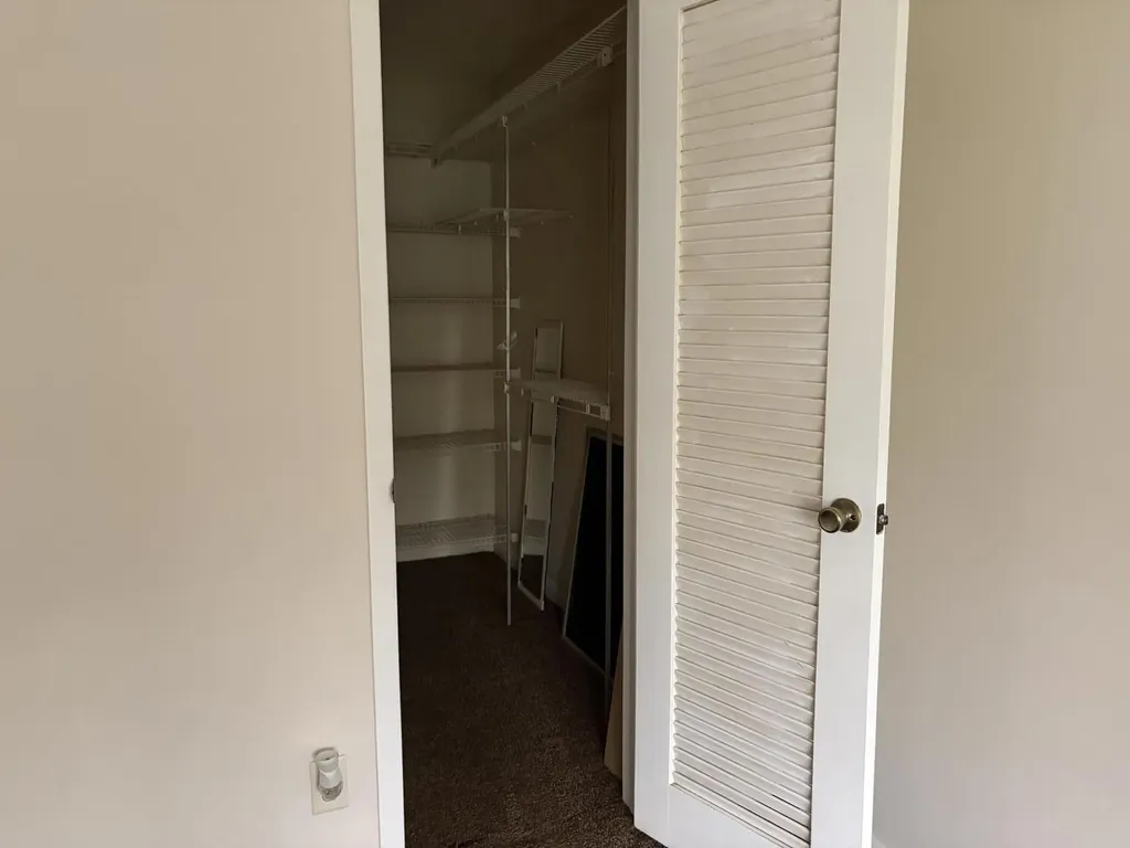 186 Dorset E Boca Raton FL 33434