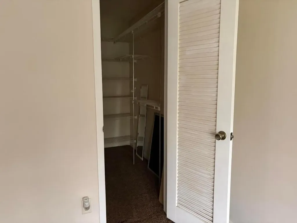 186 Dorset E Boca Raton FL 33434