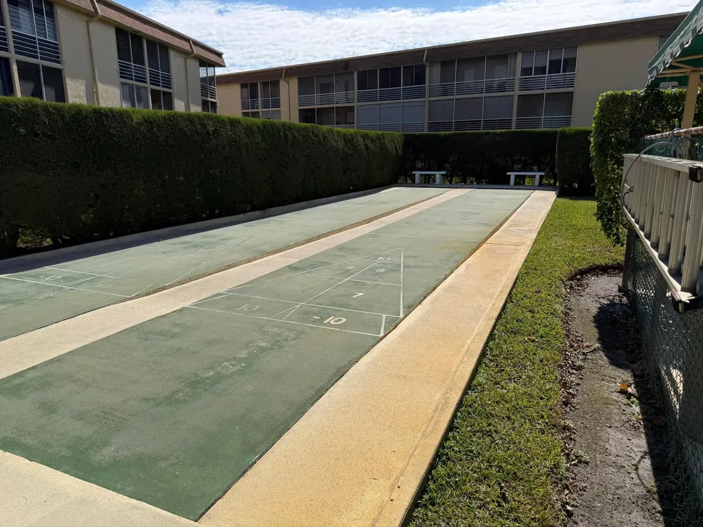 100 Village Green Circle E Palm Springs FL 33461