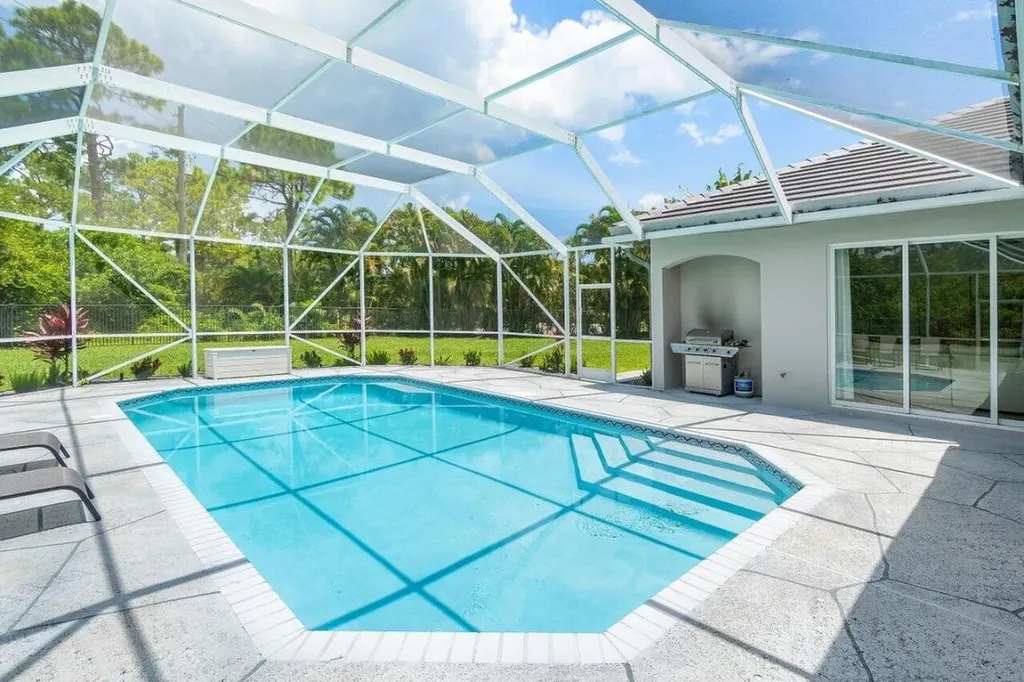 8369 SE Island Way Jupiter FL 33458