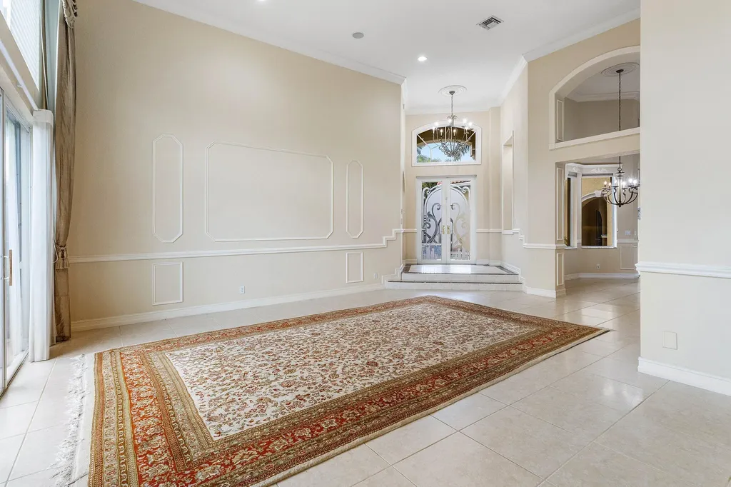 7077 Via Mediterrania Boca Raton FL 33433