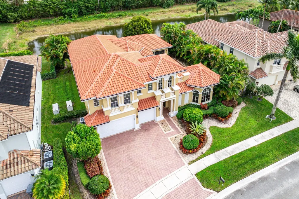 7077 Via Mediterrania Boca Raton FL 33433