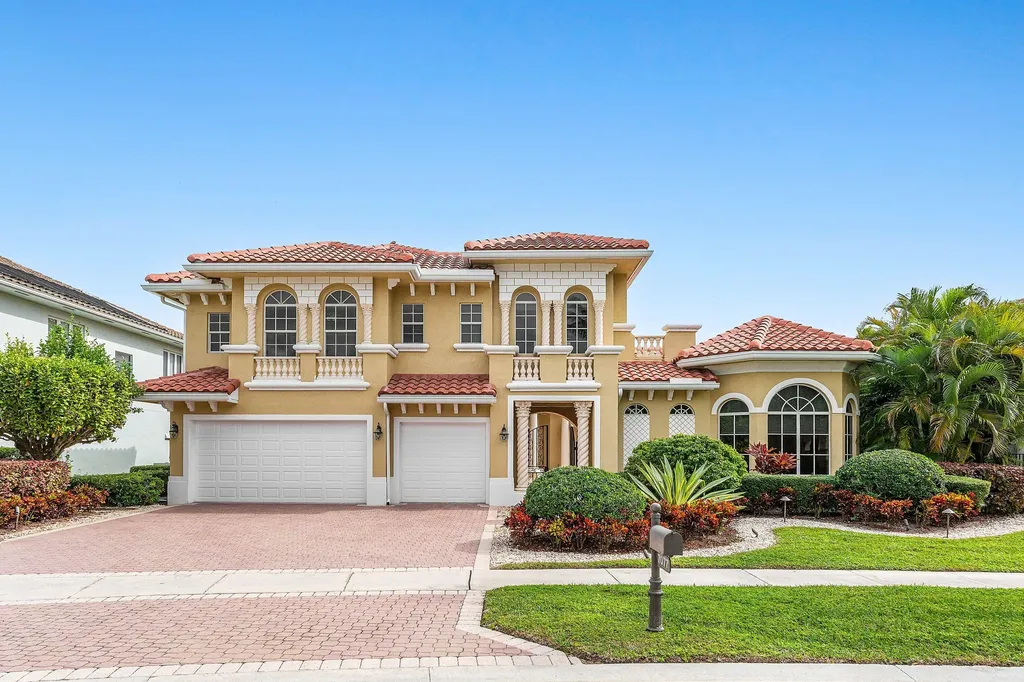 7077 Via Mediterrania Boca Raton FL 33433