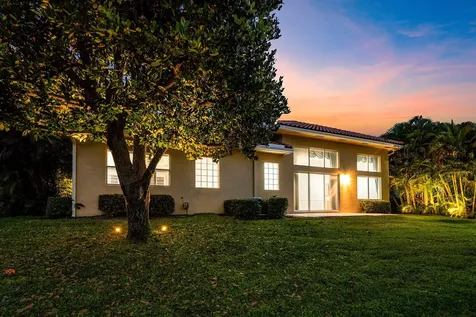 7077 Via Mediterrania Boca Raton FL 33433