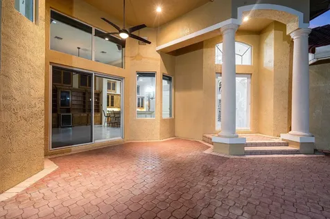 7077 Via Mediterrania Boca Raton FL 33433