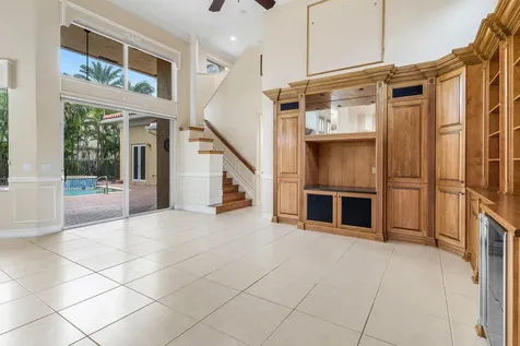 7077 Via Mediterrania Boca Raton FL 33433