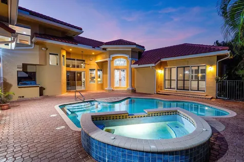 7077 Via Mediterrania Boca Raton FL 33433