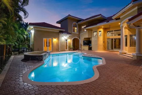 7077 Via Mediterrania Boca Raton FL 33433