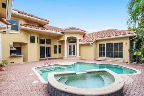 7077 Via Mediterrania Boca Raton FL 33433