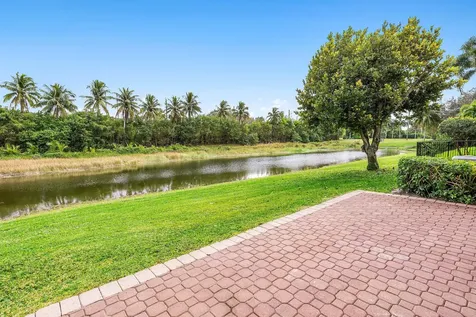 7077 Via Mediterrania Boca Raton FL 33433