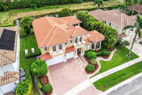 7077 Via Mediterrania Boca Raton FL 33433