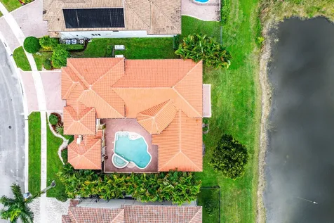 7077 Via Mediterrania Boca Raton FL 33433