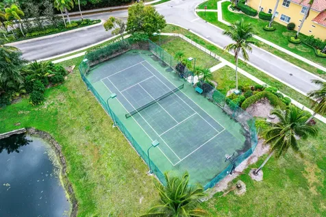7077 Via Mediterrania Boca Raton FL 33433