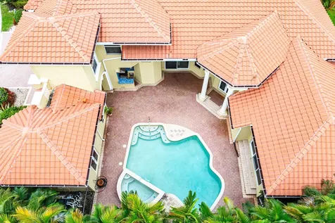 7077 Via Mediterrania Boca Raton FL 33433